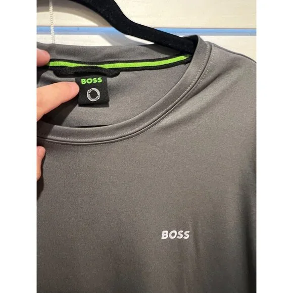 Hugo Boss‎ Performance TShirt - Size XL - Picture 2 of 5